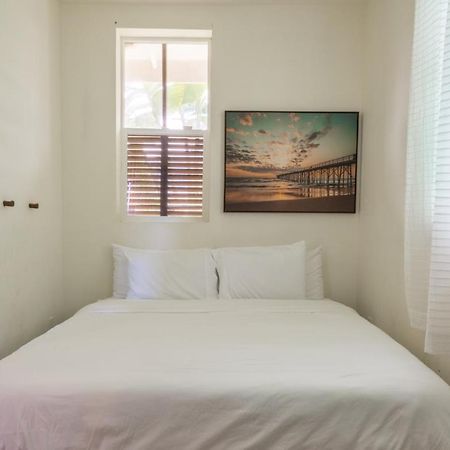 Hummingbird Oceanfront Cottage Hau'ula Екстер'єр фото