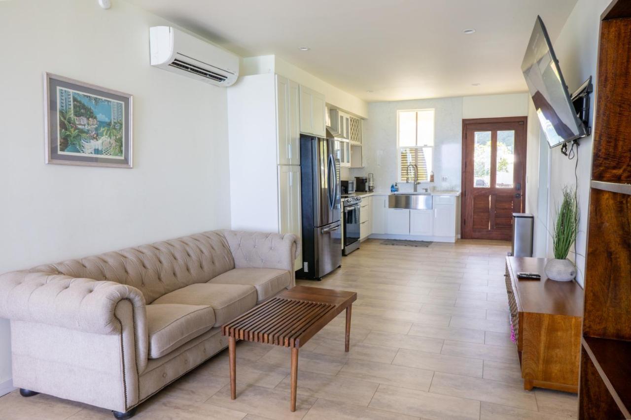 Hummingbird Oceanfront Cottage Hau'ula Екстер'єр фото